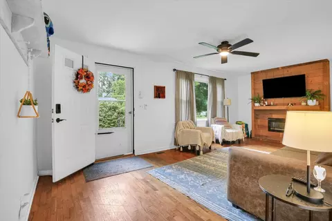 Entry Way - 425 S Beech St, Arthur, IL 61911 photo 1 of 1