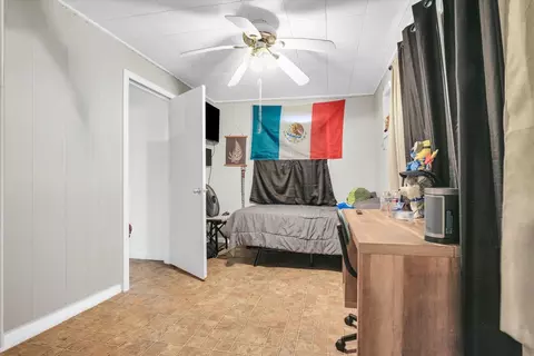 Bedroom - 425 S Beech St, Arthur, IL 61911 photo 1 of 5