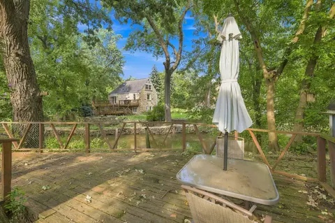 Exterior - 3905 Custer Ave, Lyons, IL 60534 photo 9 of 11