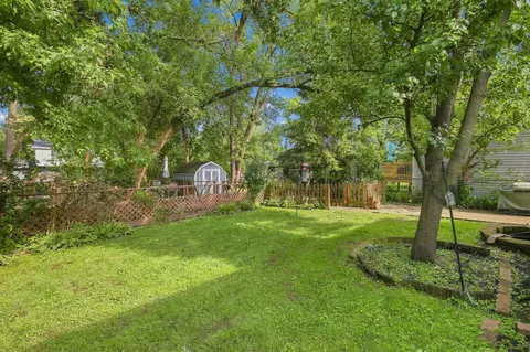 Exterior - 3905 Custer Ave, Lyons, IL 60534 photo 7 of 11