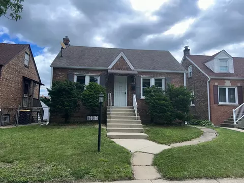 18017 Oakwood Ave, Lansing, IL 60438