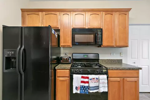 1527 Waterside Dr, Dekalb, IL 60115 photo 15