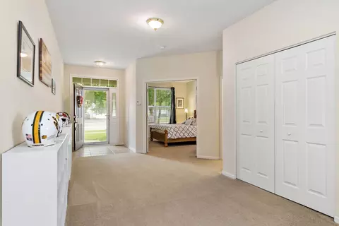 1527 Waterside Dr, Dekalb, IL 60115 photo 6