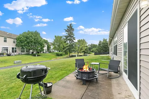 1527 Waterside Dr, Dekalb, IL 60115 photo 22