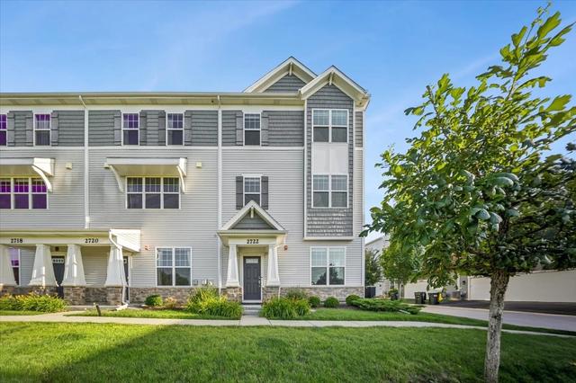 2722 Lily Ln, Rolling Meadows, IL 60008