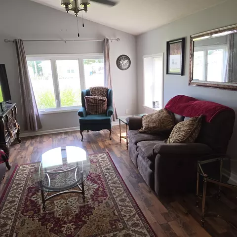 Living - 505 Sylvester Ave W, Christopher, IL 62822 photo 1 of 2