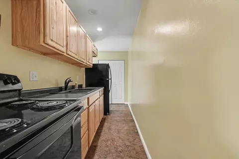 Kitchen - 2201 Kickapoo Dr, Danville, IL 61832 photo 7 of 7