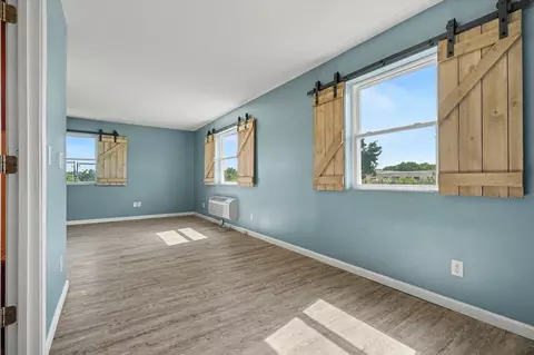 Bedroom - 2201 Kickapoo Dr, Danville, IL 61832 photo 1 of 4