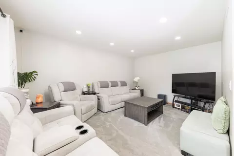 Living - 2516 Oasis Dr, Plainfield, IL 60586 photo 3 of 3