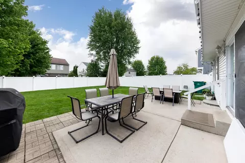 Exterior - 2516 Oasis Dr, Plainfield, IL 60586 photo 3 of 10