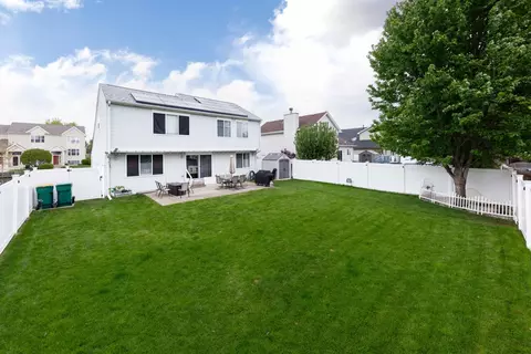 Exterior - 2516 Oasis Dr, Plainfield, IL 60586 photo 6 of 10