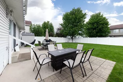Exterior - 2516 Oasis Dr, Plainfield, IL 60586 photo 4 of 10