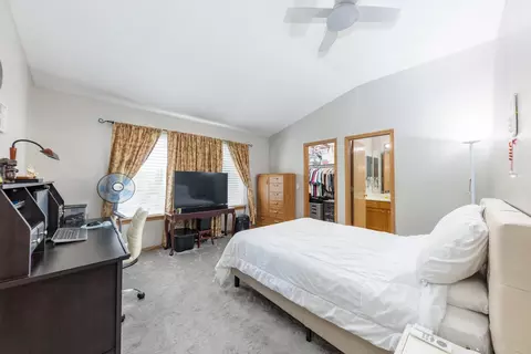 Bedroom - 2516 Oasis Dr, Plainfield, IL 60586 photo 3 of 6