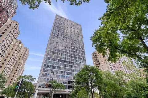 2400 N Lakeview Ave #1116, Chicago, IL 60614