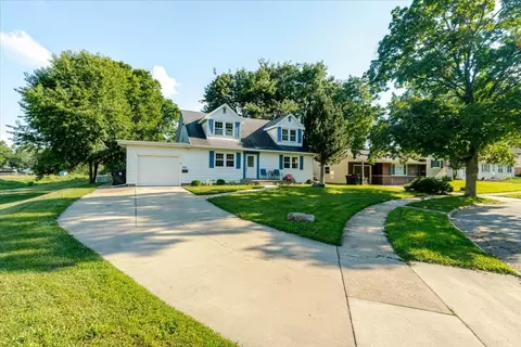 901 Ruston Ave, Normal, IL 61761 photo 2