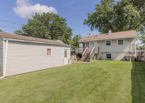 Exterior - 828 4th Ave, Milan, IL 61264 photo 4 of 5