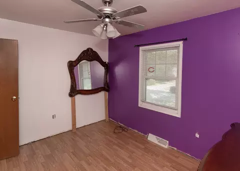 Bedroom - 828 4th Ave, Milan, IL 61264 photo 3 of 4