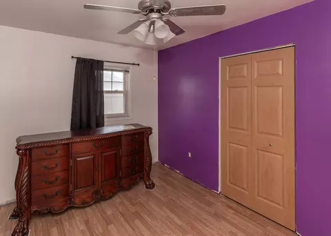 Bedroom - 828 4th Ave, Milan, IL 61264 photo 4 of 4