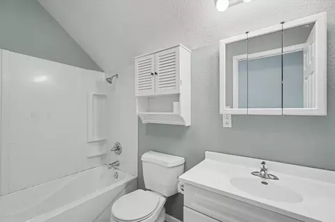 Bath - 312 S David St, Sidney, IL 61877 photo 2 of 2