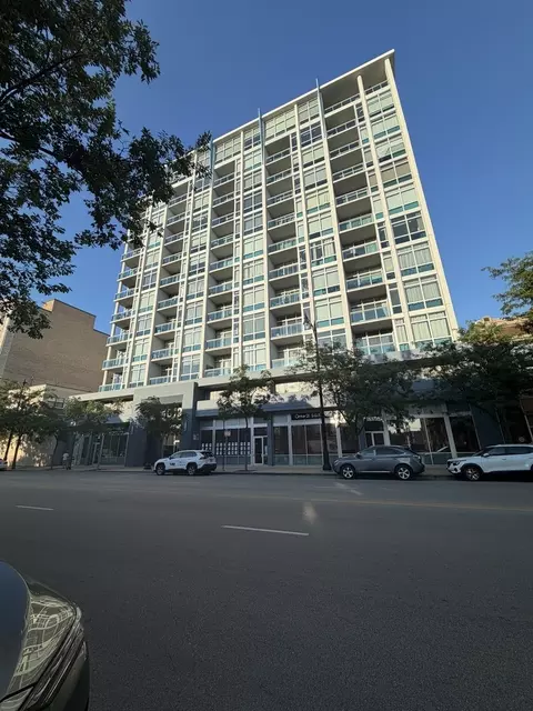 1819 S Michigan Ave #710, Chicago, IL 60616