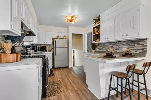 Kitchen - 14340 Ingleside Ave, Dolton, IL 60419 photo 3 of 3