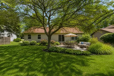 Exterior - 640 Lilac Dr, Algonquin, IL 60102 photo 2 of 6