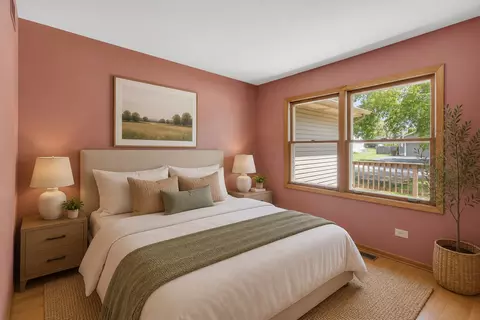 Bedroom - 640 Lilac Dr, Algonquin, IL 60102 photo 1 of 10