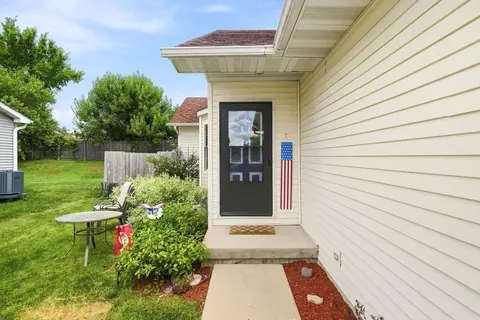 Other - 603 Davidson Dr #A, Minooka, IL 60447 photo 1 of 8