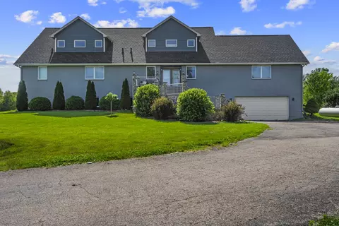 10505 Coyne Station Rd, Huntley, IL 60142