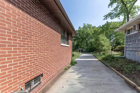 Exterior - 8223 Maple Ave, Gary, IN 46403 photo 6 of 7