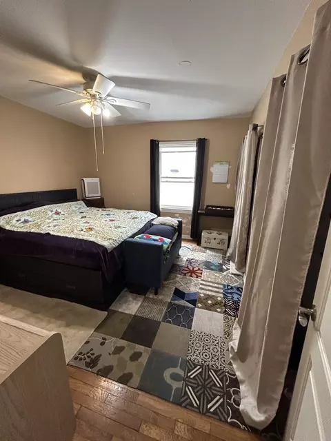 Bedroom - 2005 Darrow Ave, Evanston, IL 60201 photo 1 of 5