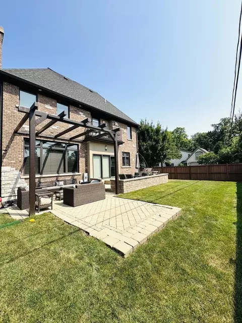441 South St, Elmhurst, IL 60126 photo 3