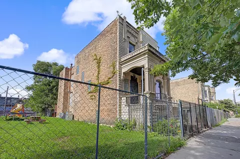 Exterior - 3416 W Jackson Blvd, Chicago, IL 60624 photo 3 of 6