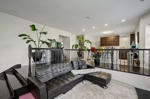 Living - 3416 W Jackson Blvd, Chicago, IL 60624 photo 2 of 6