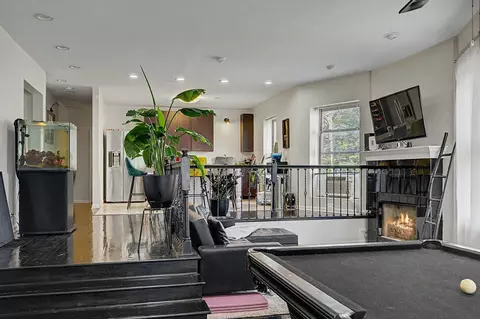 Living - 3416 W Jackson Blvd, Chicago, IL 60624 photo 3 of 6