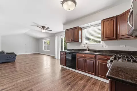 1 Regal Ct, Algonquin, IL 60102 photo 8