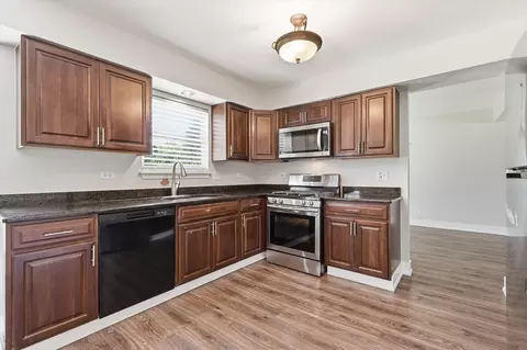 1 Regal Ct, Algonquin, IL 60102 photo 6