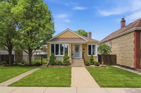 5422 S Sayre Ave, Chicago, IL 60638