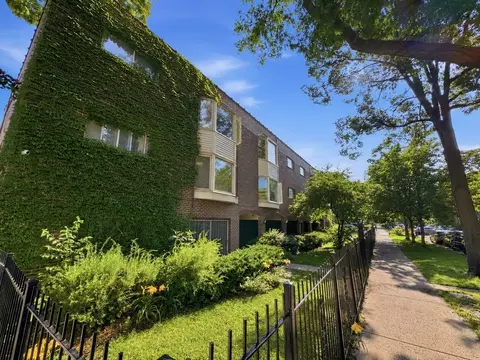 1612 W Farwell Ave #3C, Chicago, IL 60626