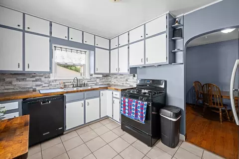 Kitchen - 802 27th Ave, Moline, IL 61265 photo 1 of 2