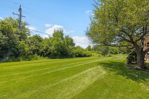 486 Nicole Dr #D, Bartlett, IL 60103 photo 21