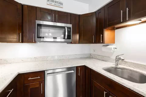 486 Nicole Dr #D, Bartlett, IL 60103 photo 8