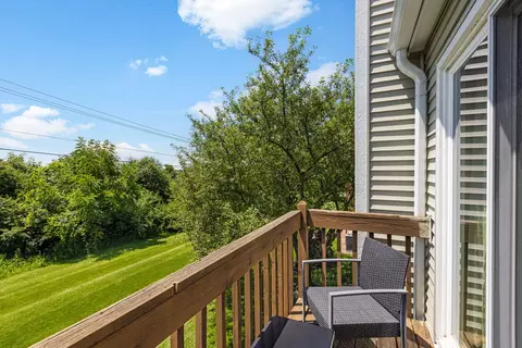 486 Nicole Dr #D, Bartlett, IL 60103 photo 13