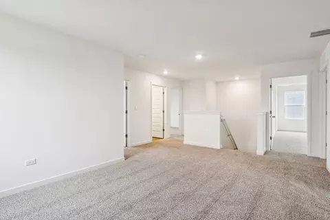 Entry Way - 1868 Keating Dr, Aurora, IL 60503 photo 5 of 10
