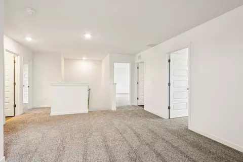 Entry Way - 1868 Keating Dr, Aurora, IL 60503 photo 6 of 10