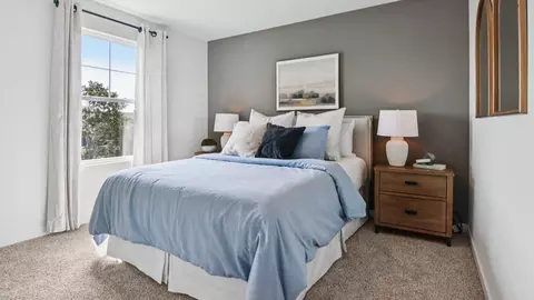 Bedroom - 1866 Keating Dr, Aurora, IL 60503 photo 6 of 7