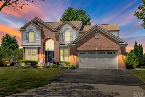 Exterior - 10 Hithergreen Ct, Algonquin, IL 60102 photo 5 of 5