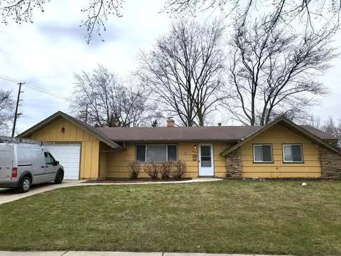 1408 Fairlane Dr, Schaumburg, IL 60193
