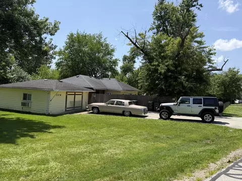 206 N Valley View Dr, Burr Ridge, IL 60521
