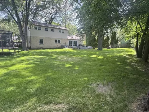 Exterior - 4388 Lincoln Ct, Rolling Meadows, IL 60008 photo 6 of 7
